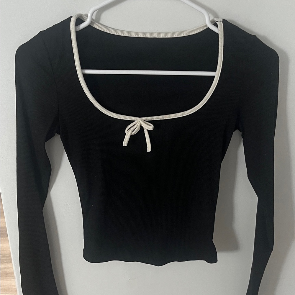 Black Long-Sleeve crop top with White Bow
